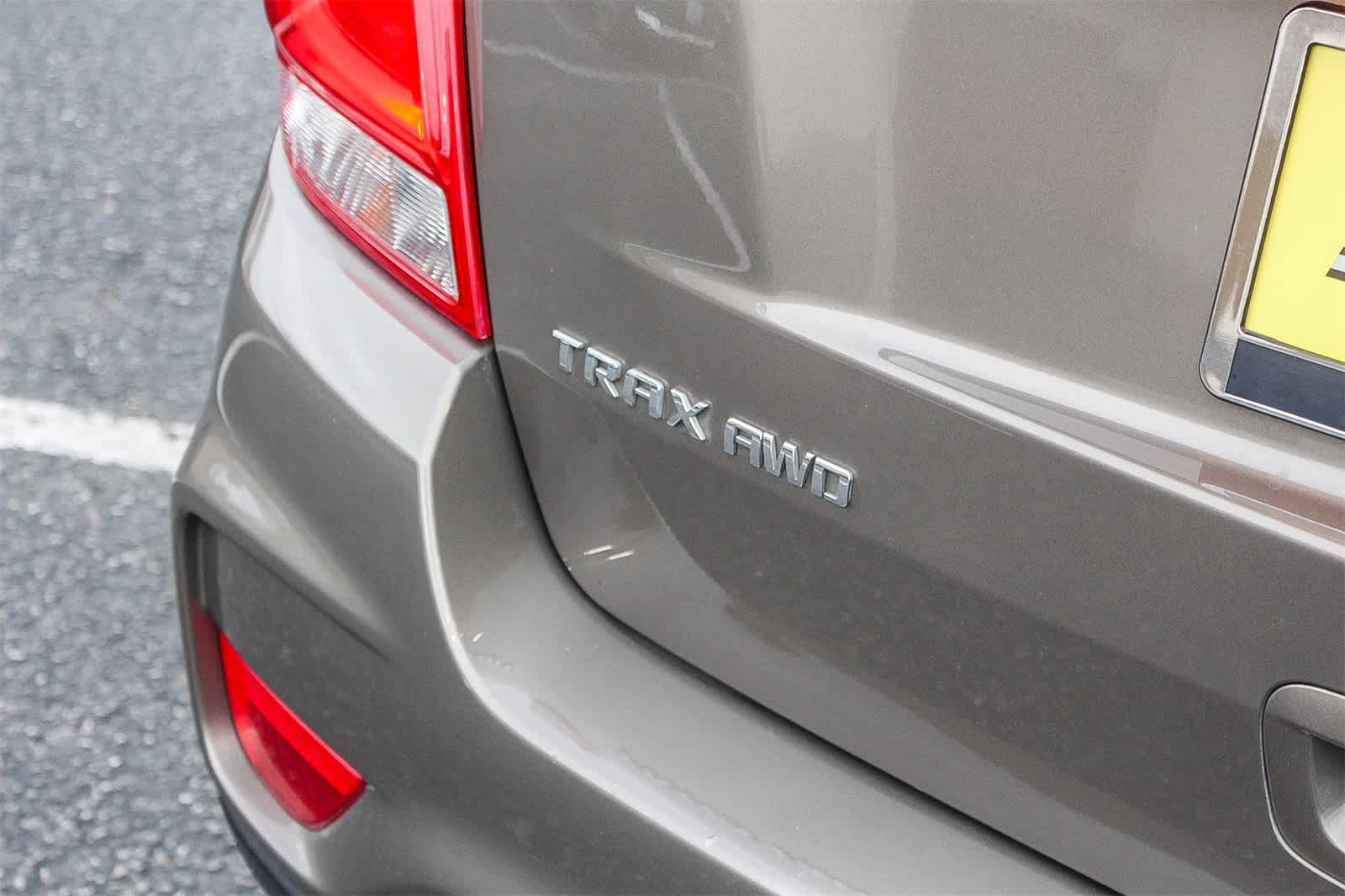 Thumbnail: 2022 Chevrolet Trax - 9