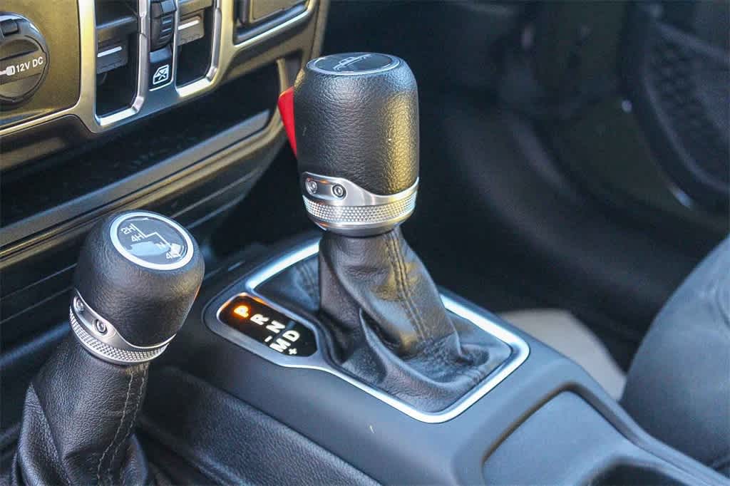 Thumbnail: 2022 Jeep Gladiator - 19