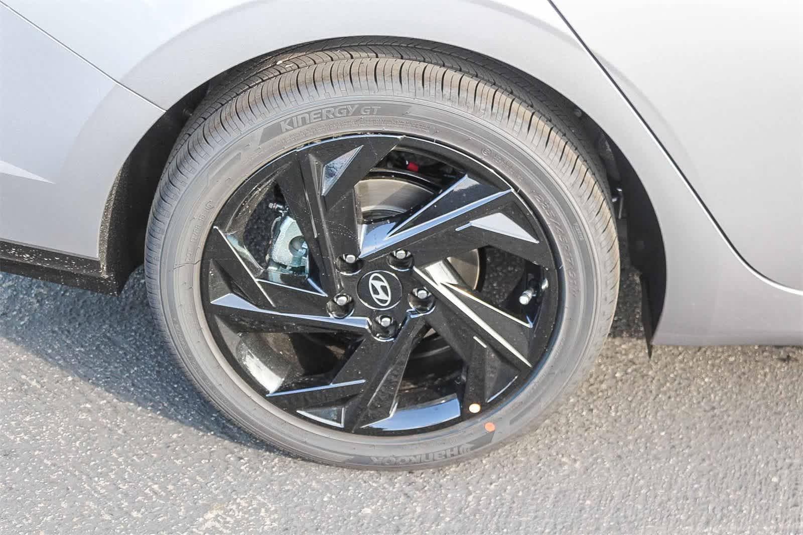 Thumbnail: 2026 Hyundai Elantra - 9