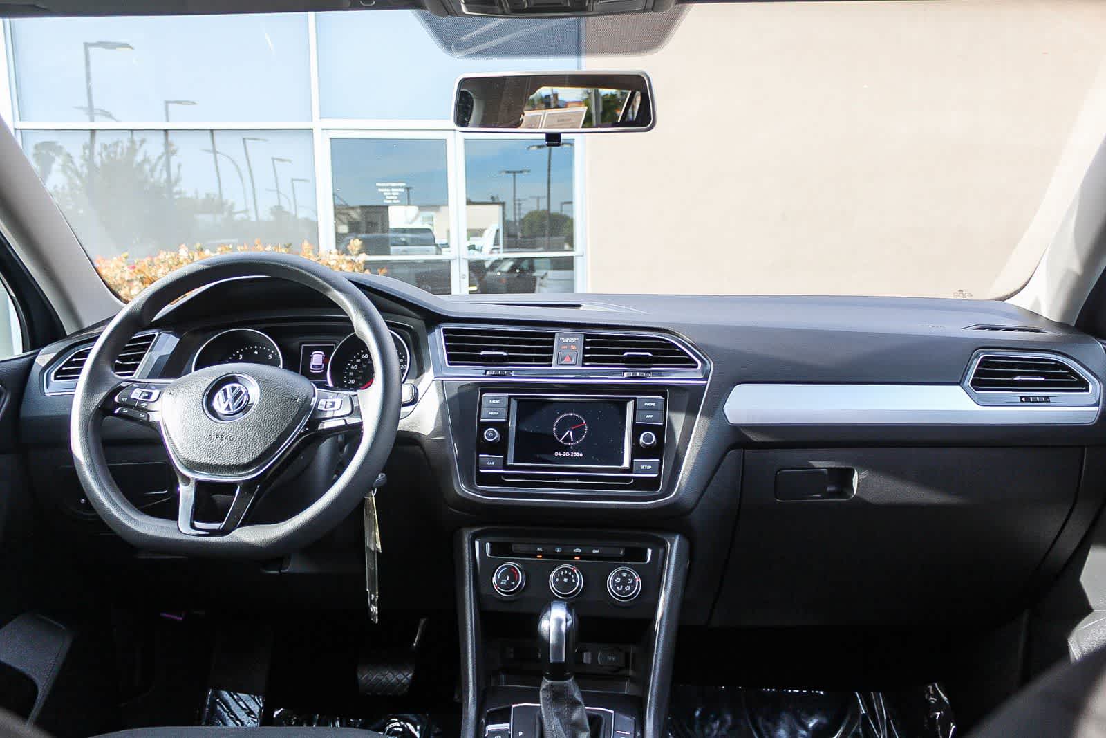 Thumbnail: 2019 Volkswagen Tiguan - 16