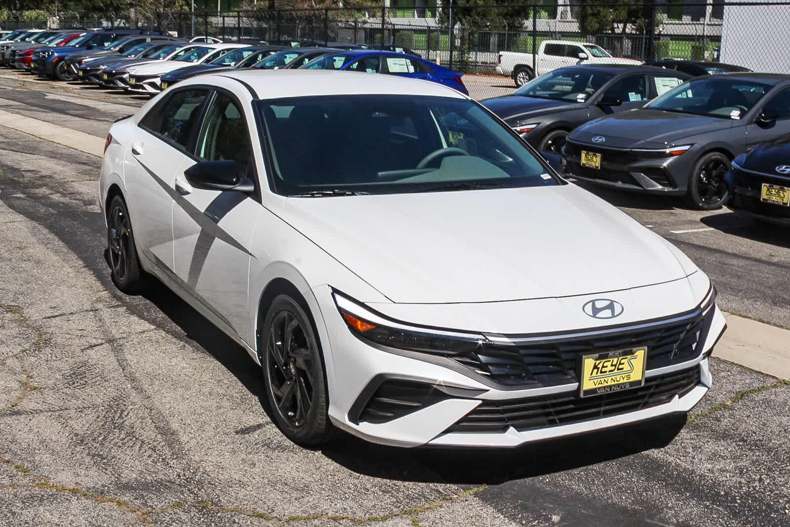 Thumbnail: 2026 Hyundai Elantra - 3