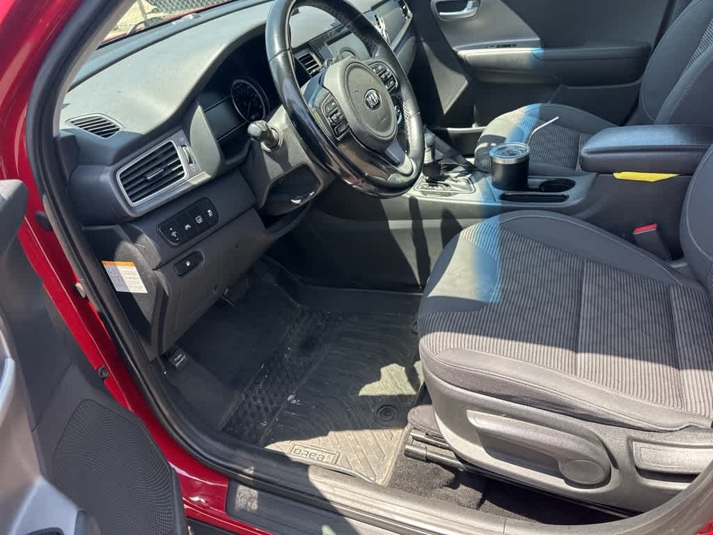 Thumbnail: 2018 Kia Niro - 25