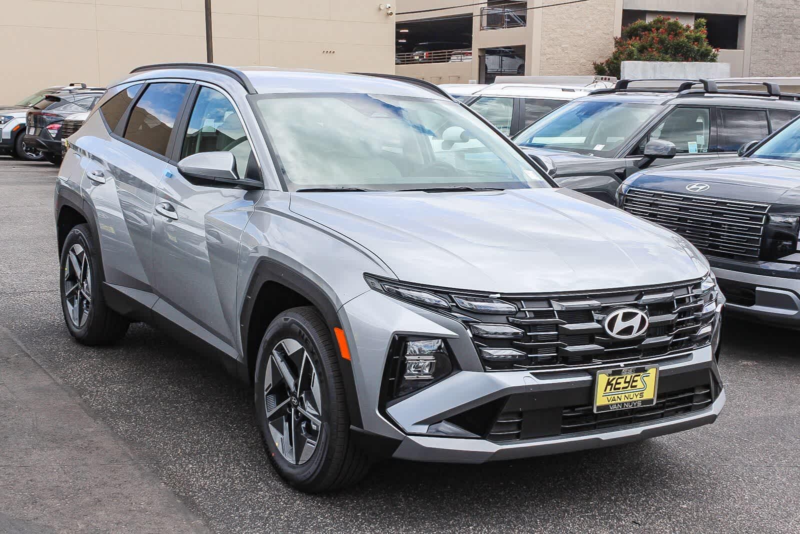 Thumbnail: 2026 Hyundai Tucson - 3