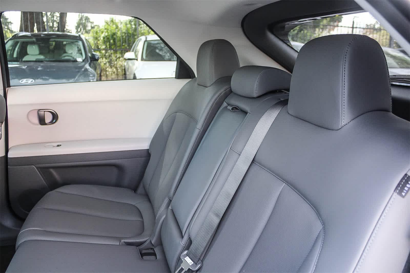 Thumbnail: 2026 Hyundai Ioniq 5 - 24