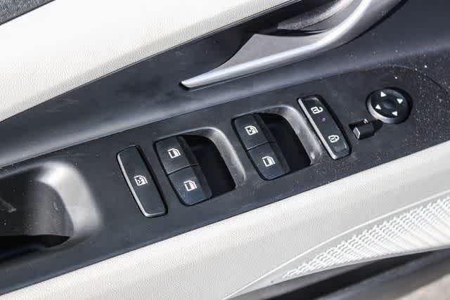 Thumbnail: 2025 Hyundai Elantra - 20