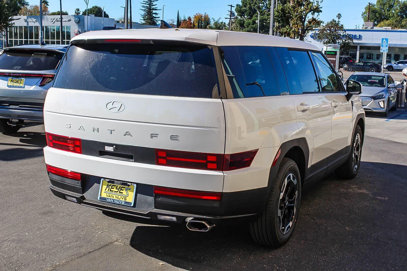 Thumbnail: 2026 Hyundai Santa Fe - 4