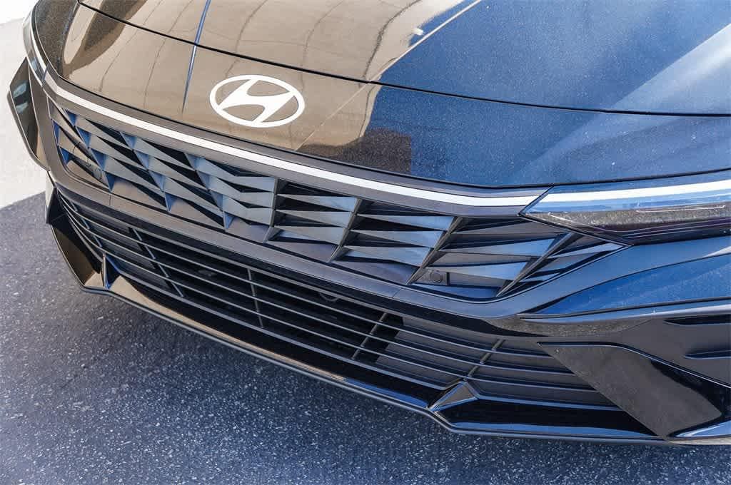 Thumbnail: 2025 Hyundai Elantra - 8
