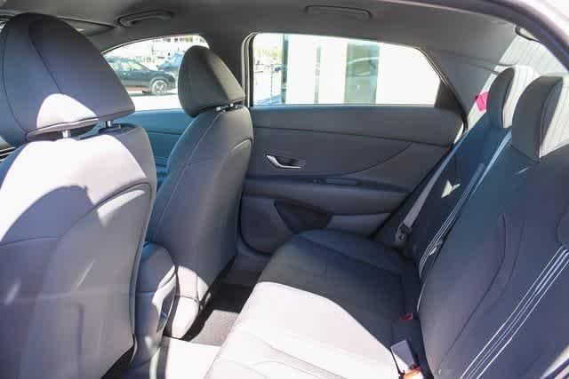 Thumbnail: 2025 Hyundai Elantra - 20