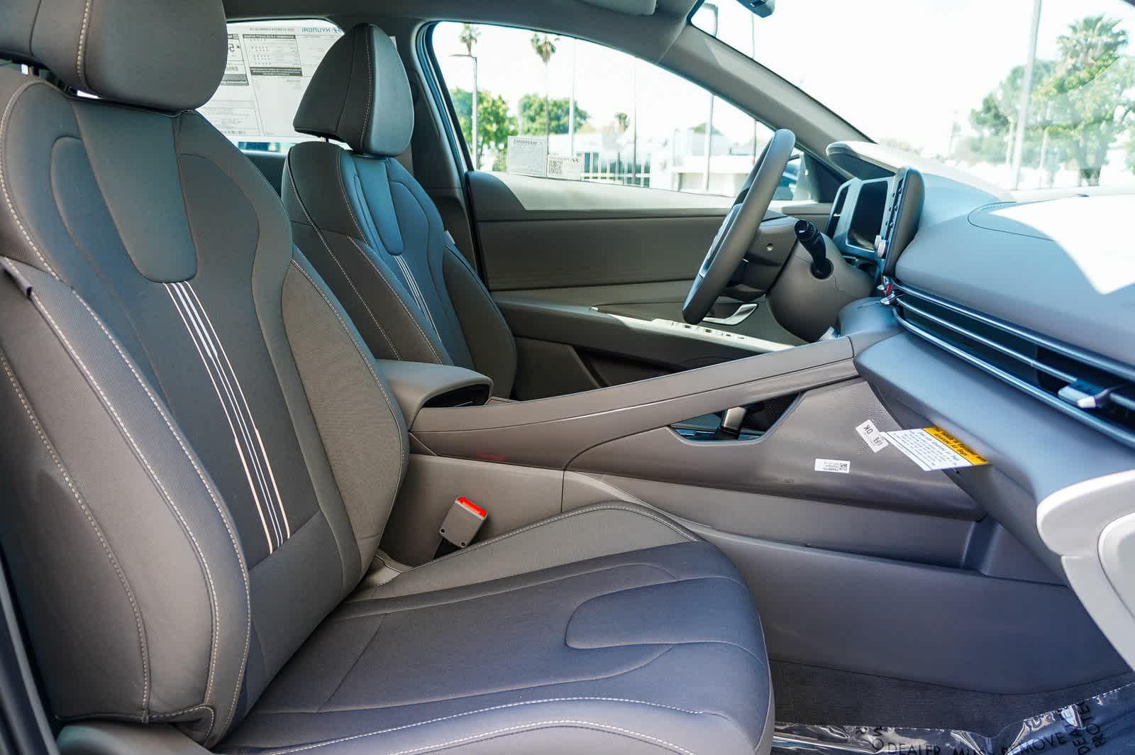 Thumbnail: 2025 Hyundai Elantra - 21