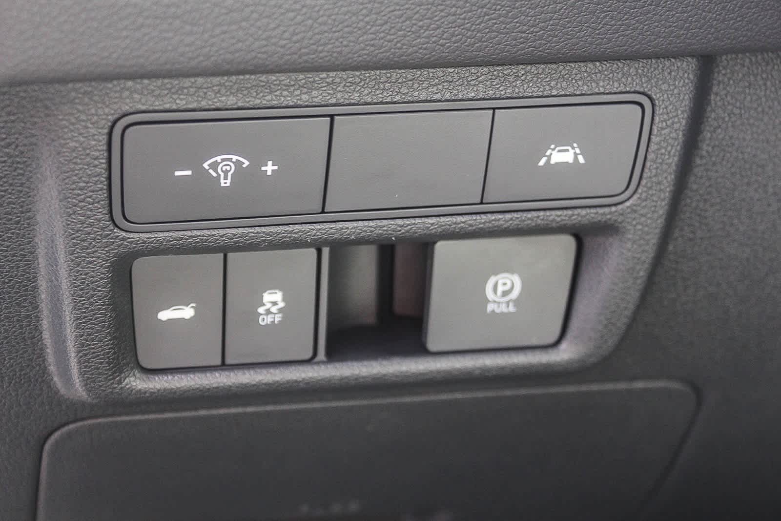 Thumbnail: 2023 Hyundai Sonata - 28