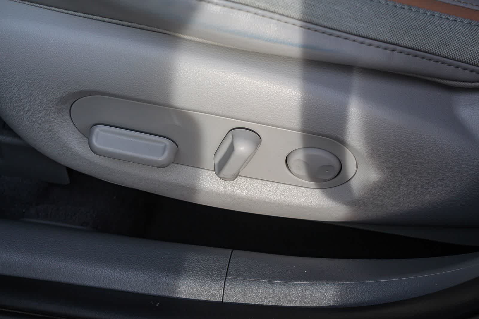 Thumbnail: 2022 Hyundai Nexo - 27