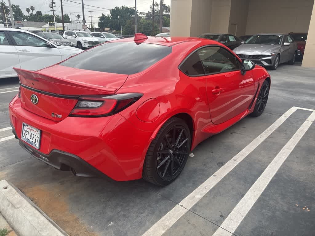 Thumbnail: 2023 Toyota GR86 - 3