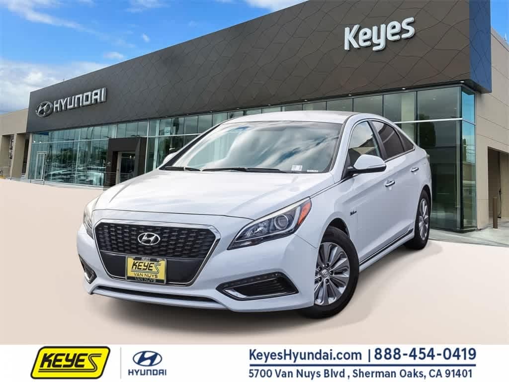 Used 2017 Hyundai Sonata Hybrid SE Sedan