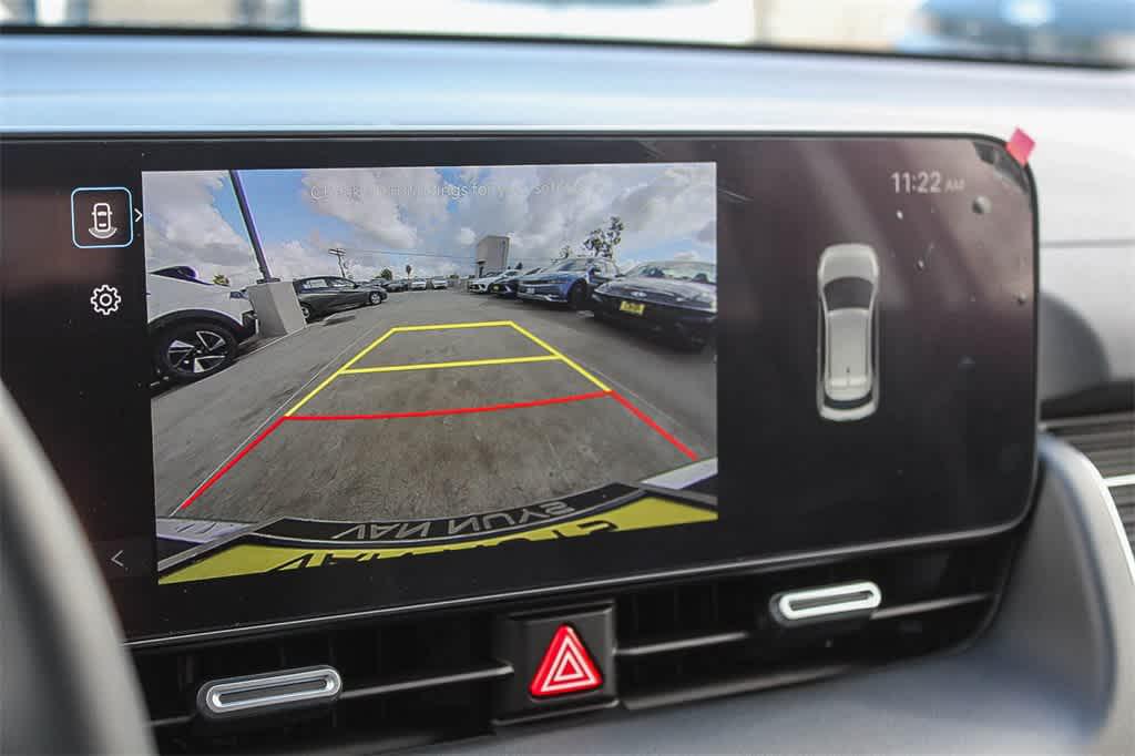 Thumbnail: 2026 Hyundai Ioniq 5 - 32