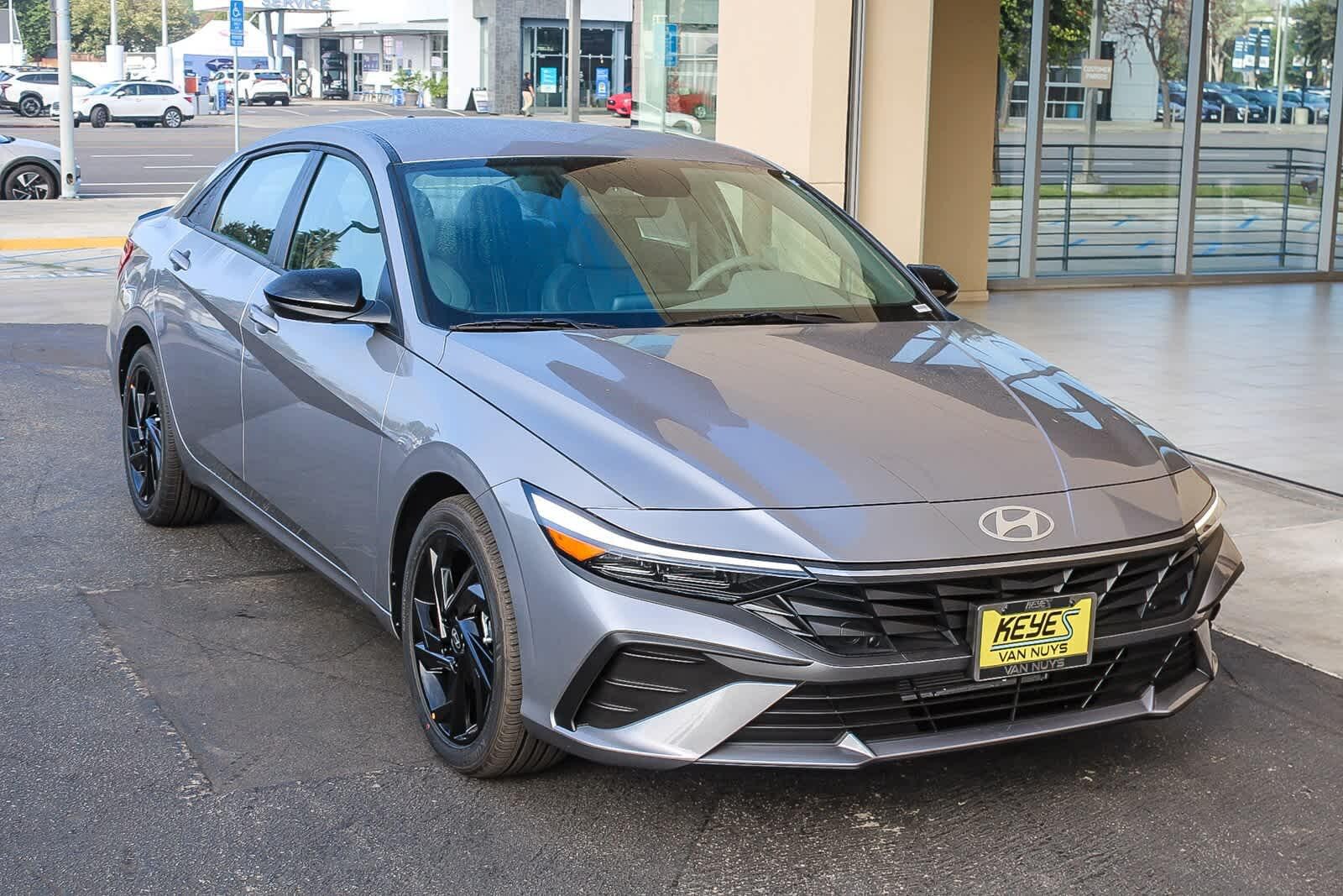 Thumbnail: 2026 Hyundai Elantra - 3