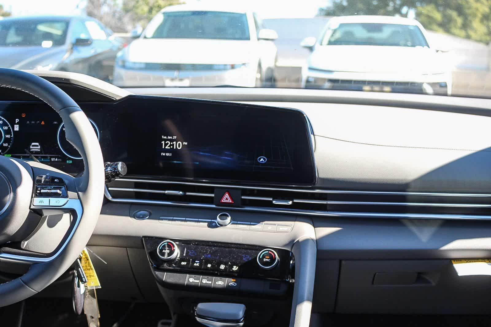 Thumbnail: 2025 Hyundai Elantra - 16