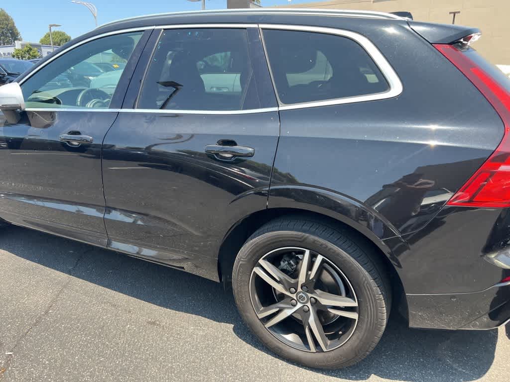 Thumbnail: 2018 Volvo XC60 - 10