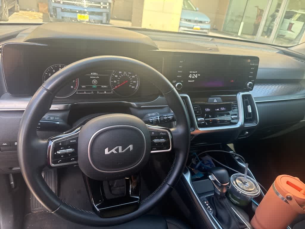 Thumbnail: 2022 Kia Sorento - 19