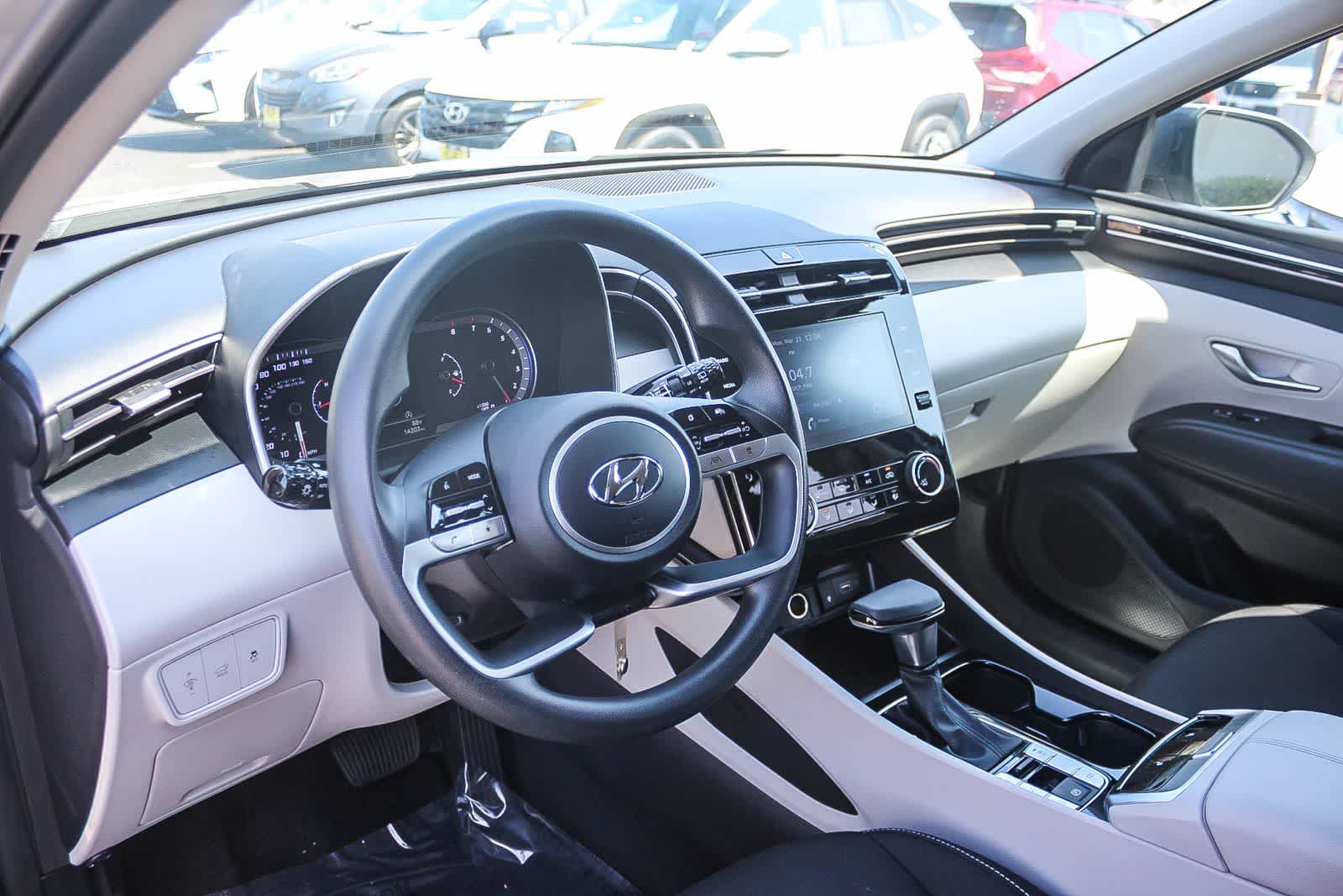 Thumbnail: 2023 Hyundai Tucson - 22