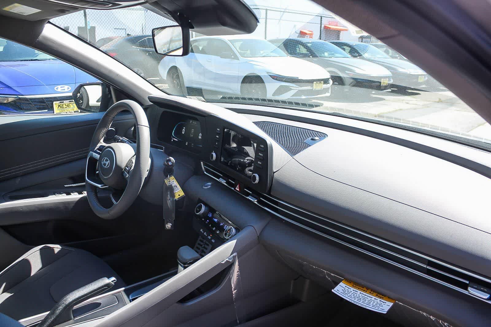 Thumbnail: 2026 Hyundai Elantra - 22