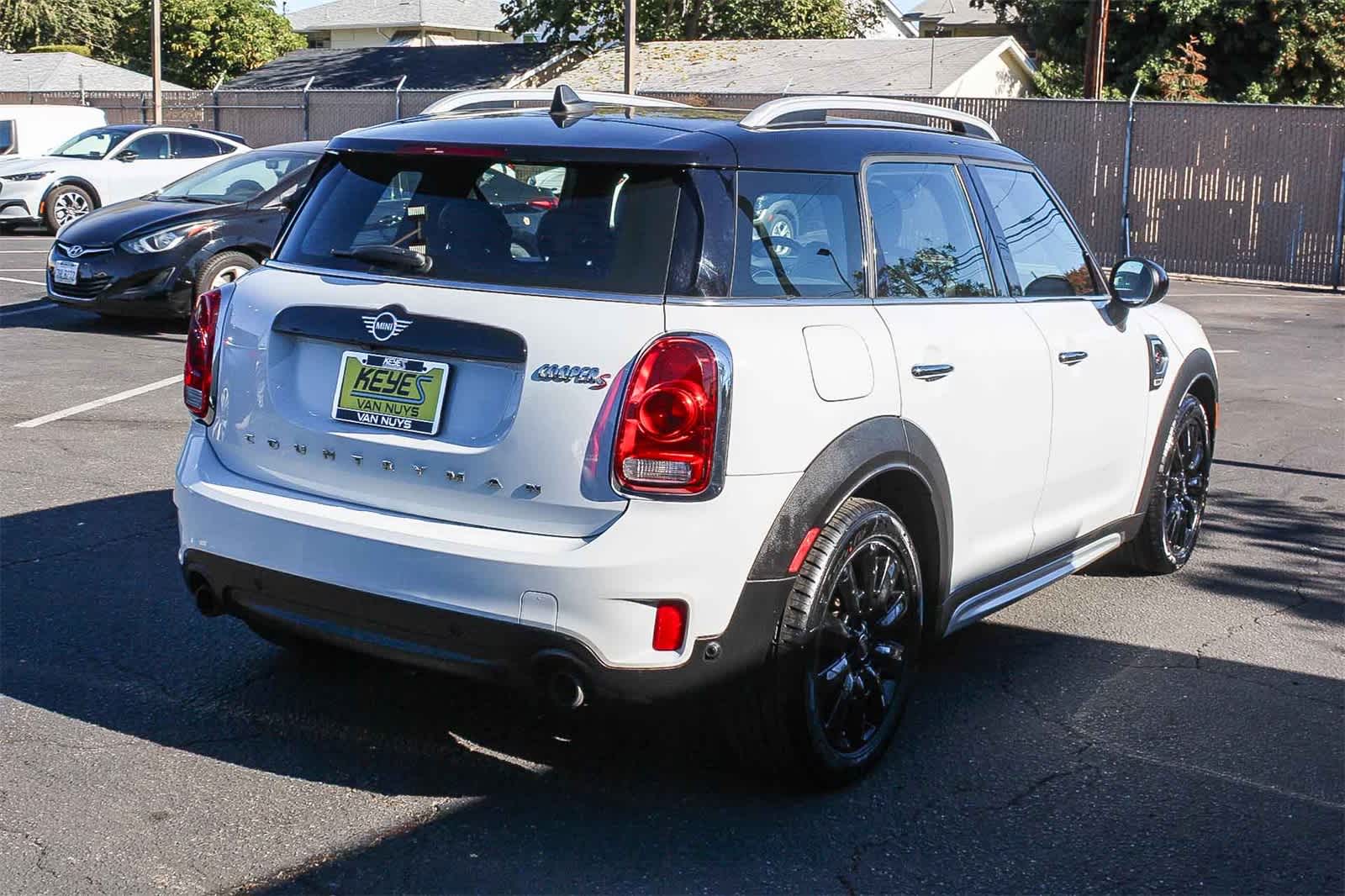 Thumbnail: 2019 MINI Cooper Countryman - 3