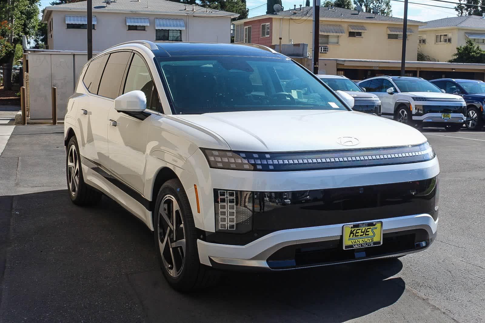 Thumbnail: 2026 Hyundai Ioniq - 3