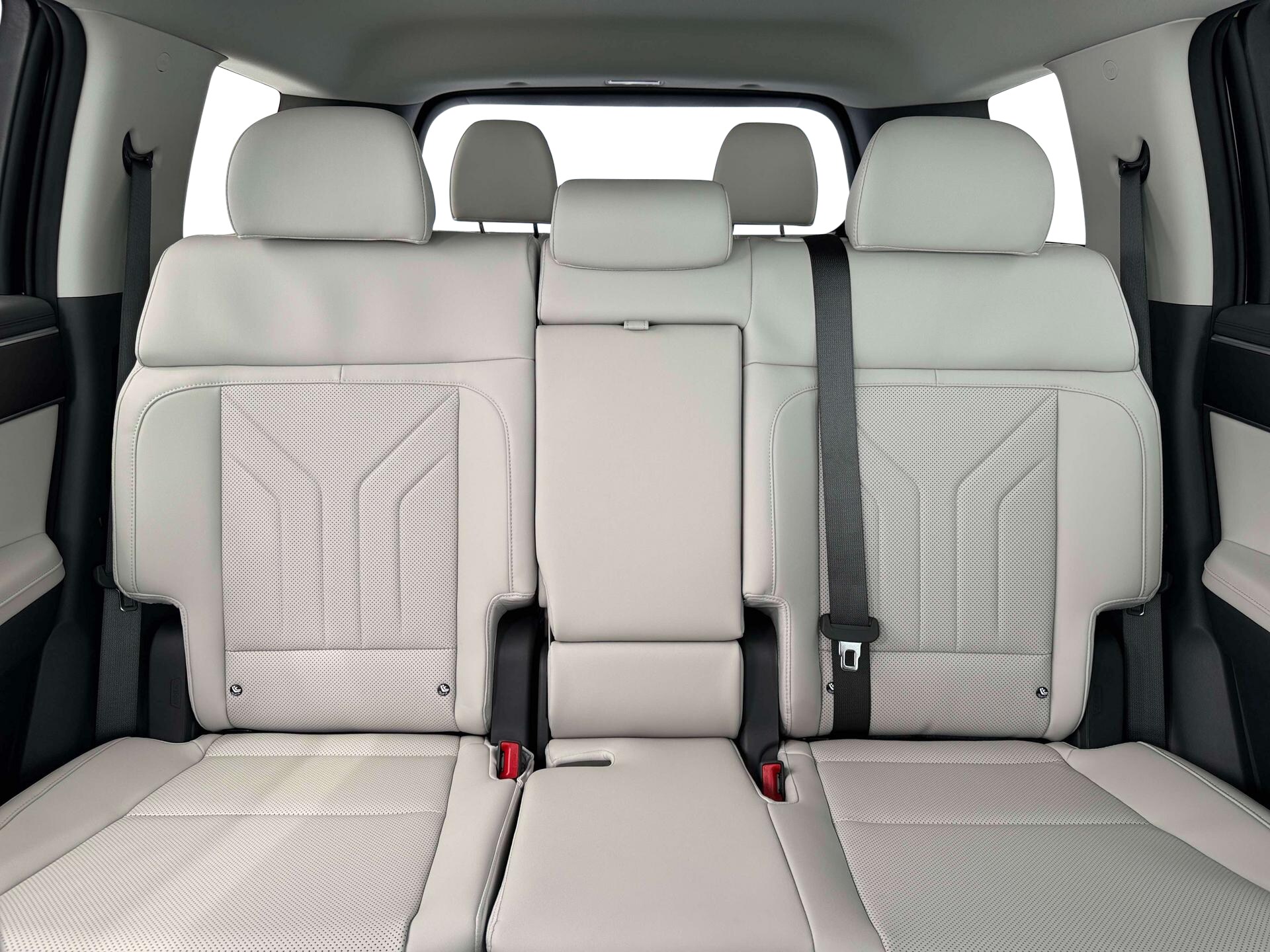 Thumbnail: 2026 Hyundai Santa Fe - 16