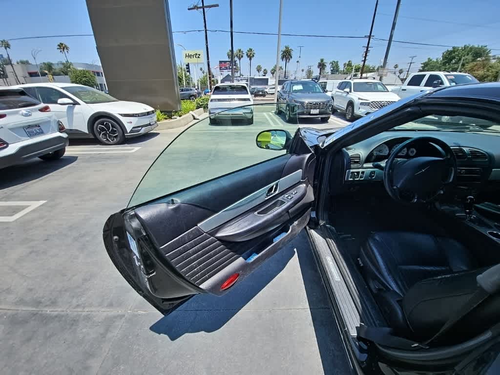 Thumbnail: 2005 Ford Thunderbird - 8