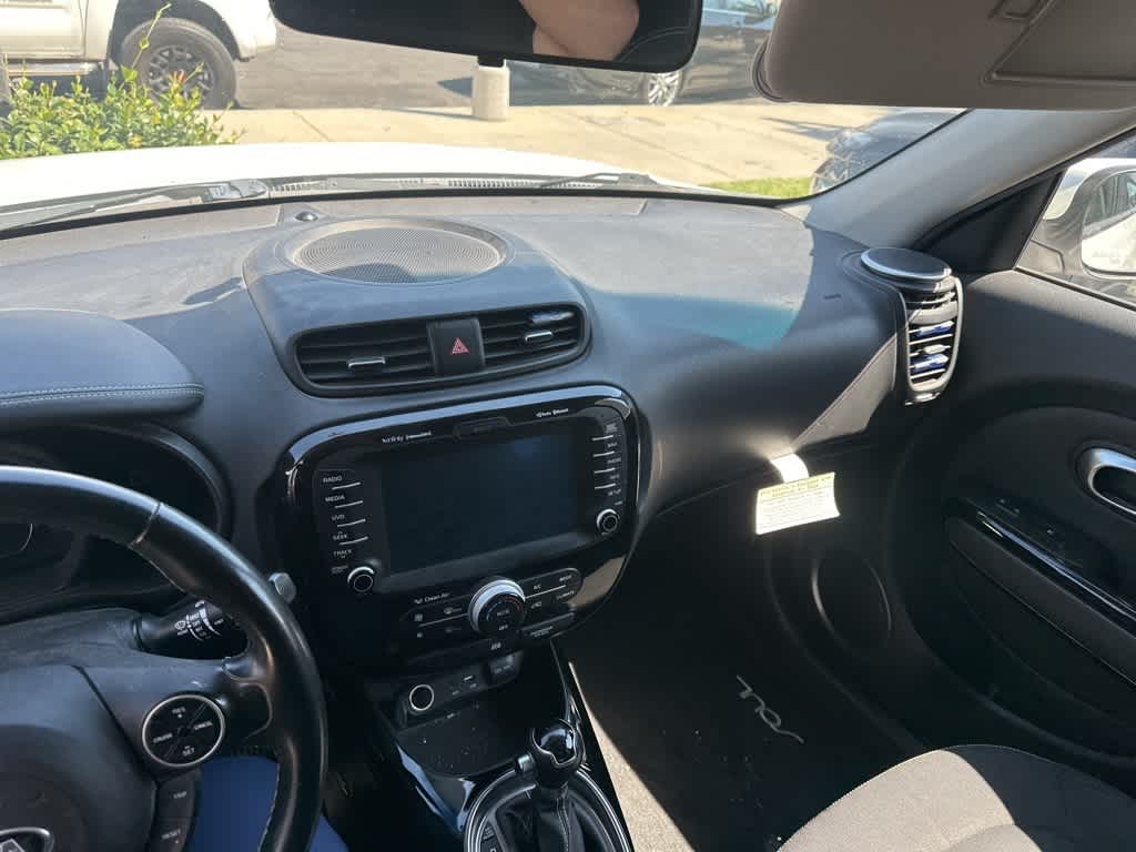 Thumbnail: 2015 Kia Soul - 19