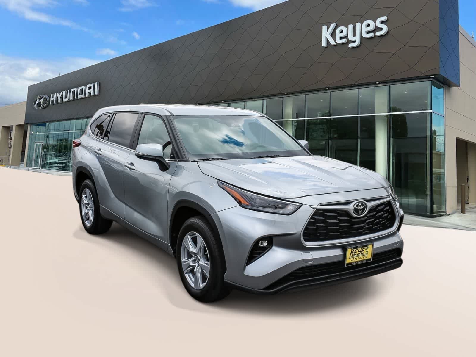 Thumbnail: 2025 Toyota Highlander - 2