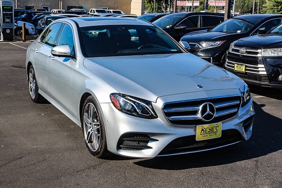 Thumbnail: 2019 Mercedes-Benz E-Class - 3