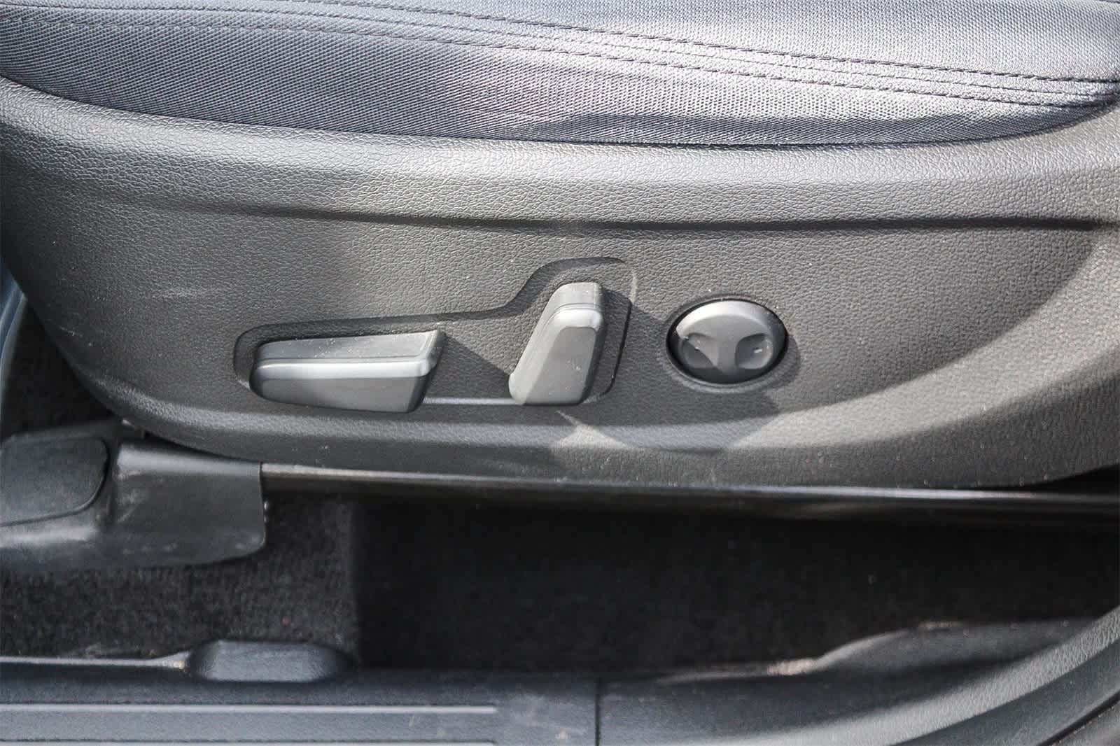 Thumbnail: 2023 Hyundai Santa Fe - 29