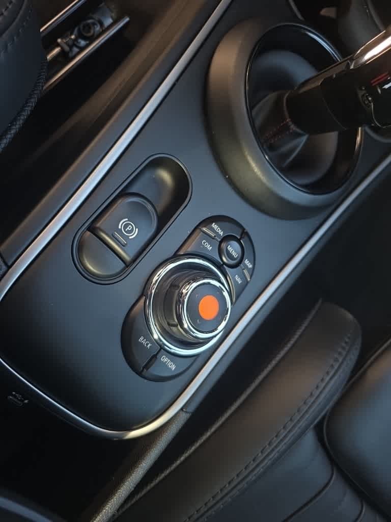 Thumbnail: 2020 MINI Cooper Countryman - 24