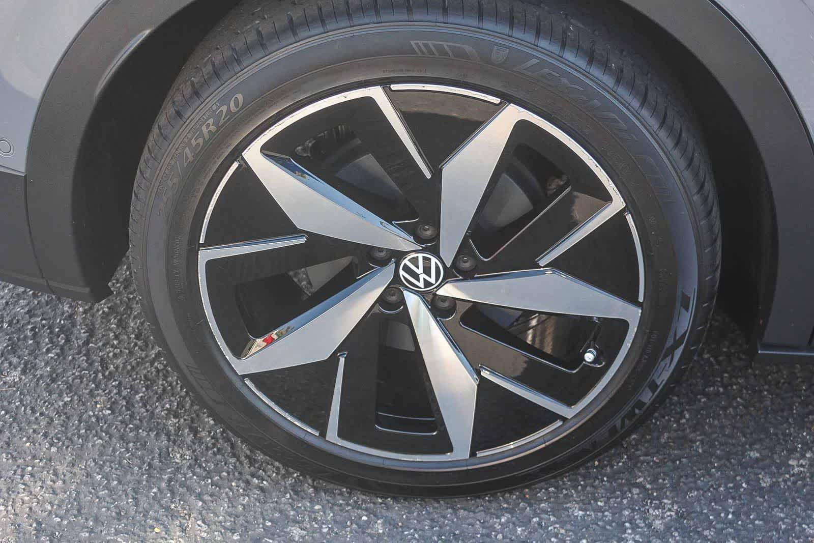 Thumbnail: 2023 Volkswagen ID.4 - 11