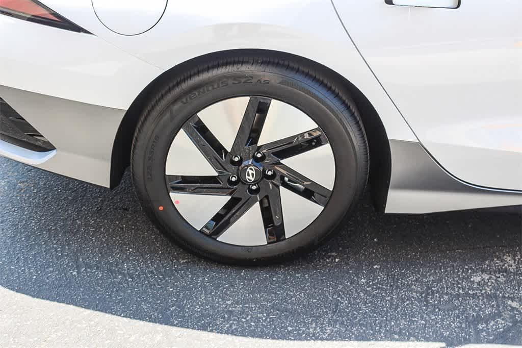 Thumbnail: 2025 Hyundai Ioniq 6 - 8