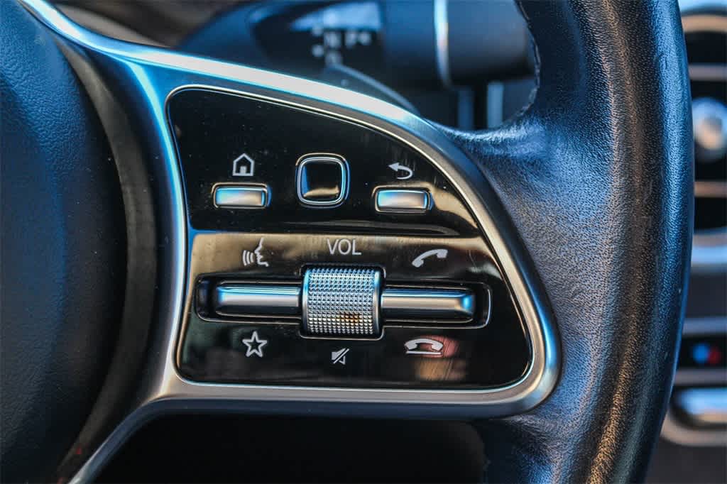 Thumbnail: 2020 Mercedes-Benz GLC - 33