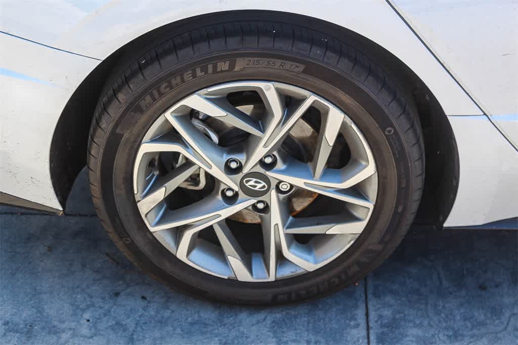 Thumbnail: 2022 Hyundai Sonata - 11