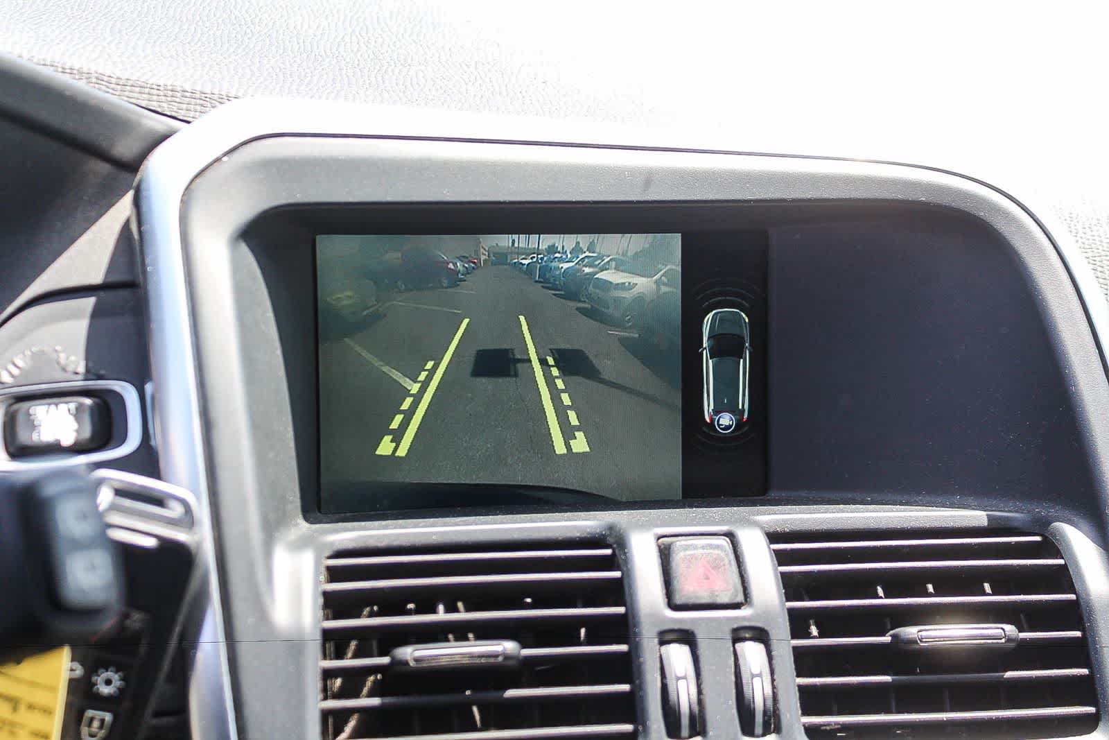 Thumbnail: 2016 Volvo XC60 - 30