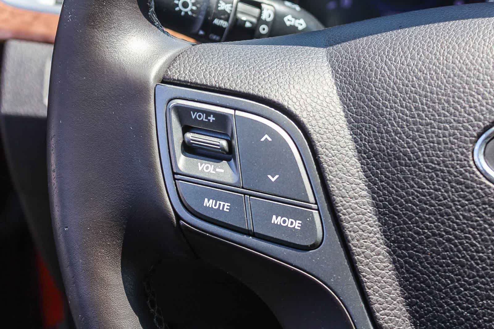 Thumbnail: 2014 Hyundai Santa Fe - 33