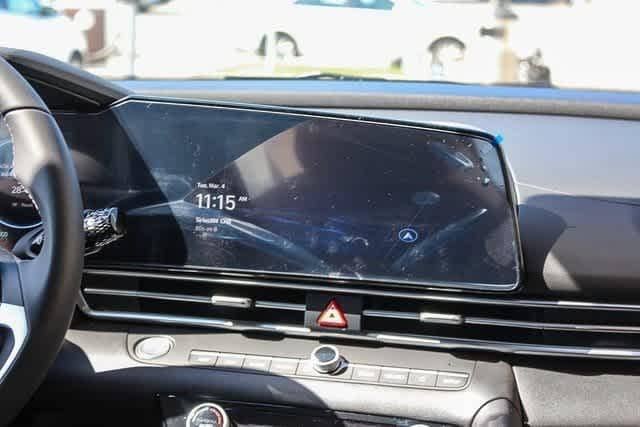 Thumbnail: 2025 Hyundai Elantra - 16