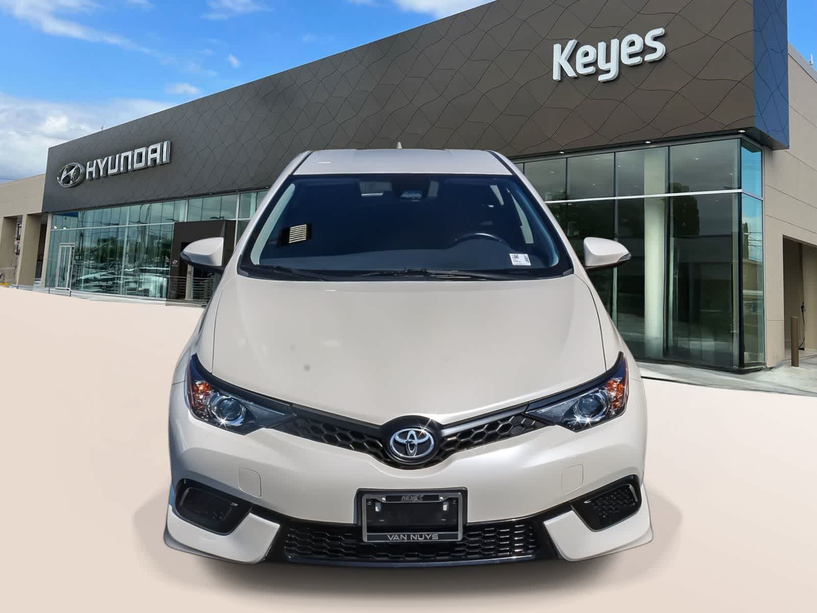 Thumbnail: 2018 Toyota Corolla iM - 2