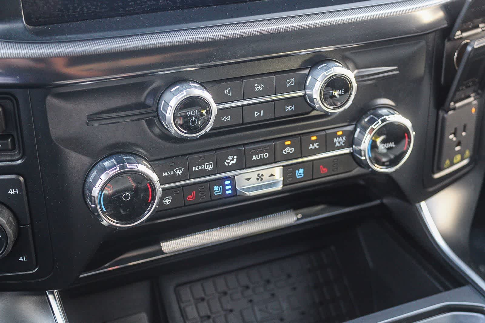 Thumbnail: 2024 Ford F-150 - 35