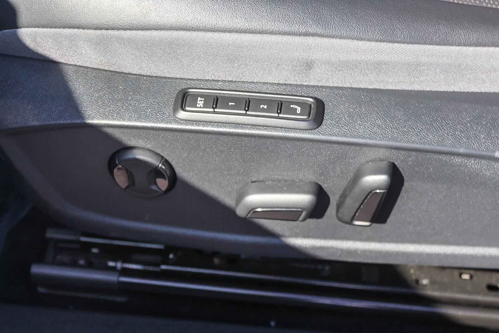 Thumbnail: 2023 Volkswagen ID.4 - 27