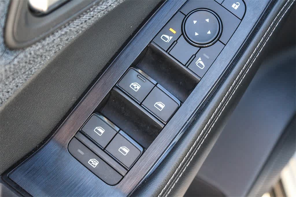 Thumbnail: 2021 Nissan Rogue - 17