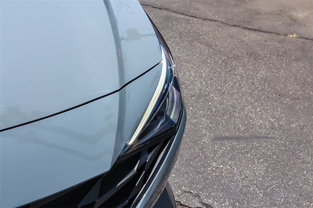 2022 Hyundai Elantra SEL 11