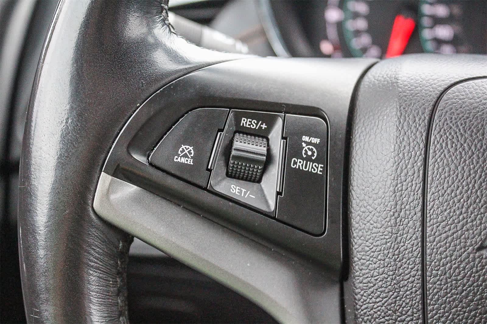 Thumbnail: 2022 Chevrolet Trax - 31