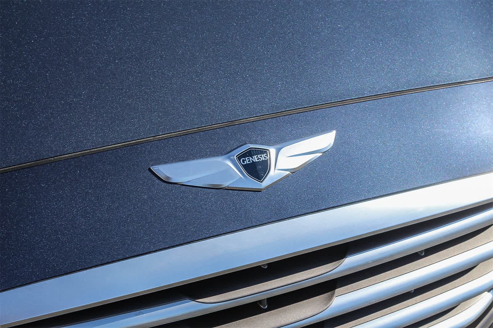 Thumbnail: 2015 Hyundai Genesis - 17