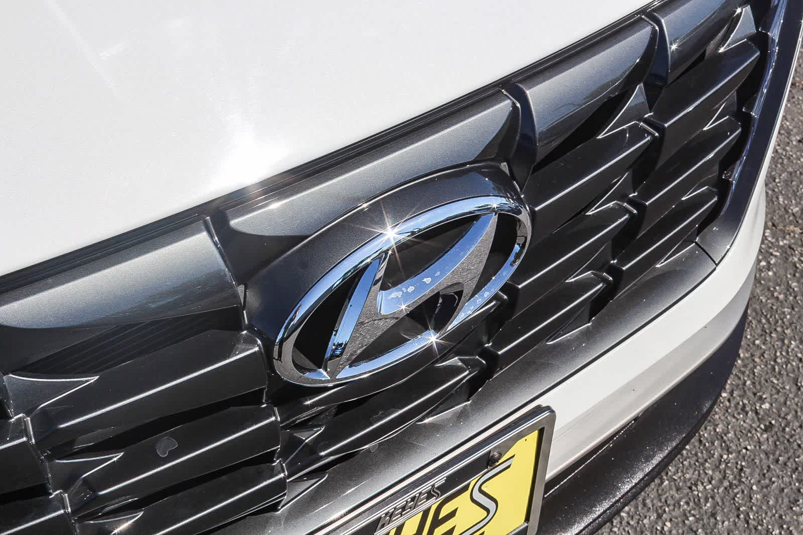 Thumbnail: 2023 Hyundai Tucson - 16