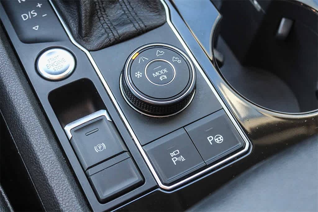 Thumbnail: 2018 Volkswagen Atlas - 34