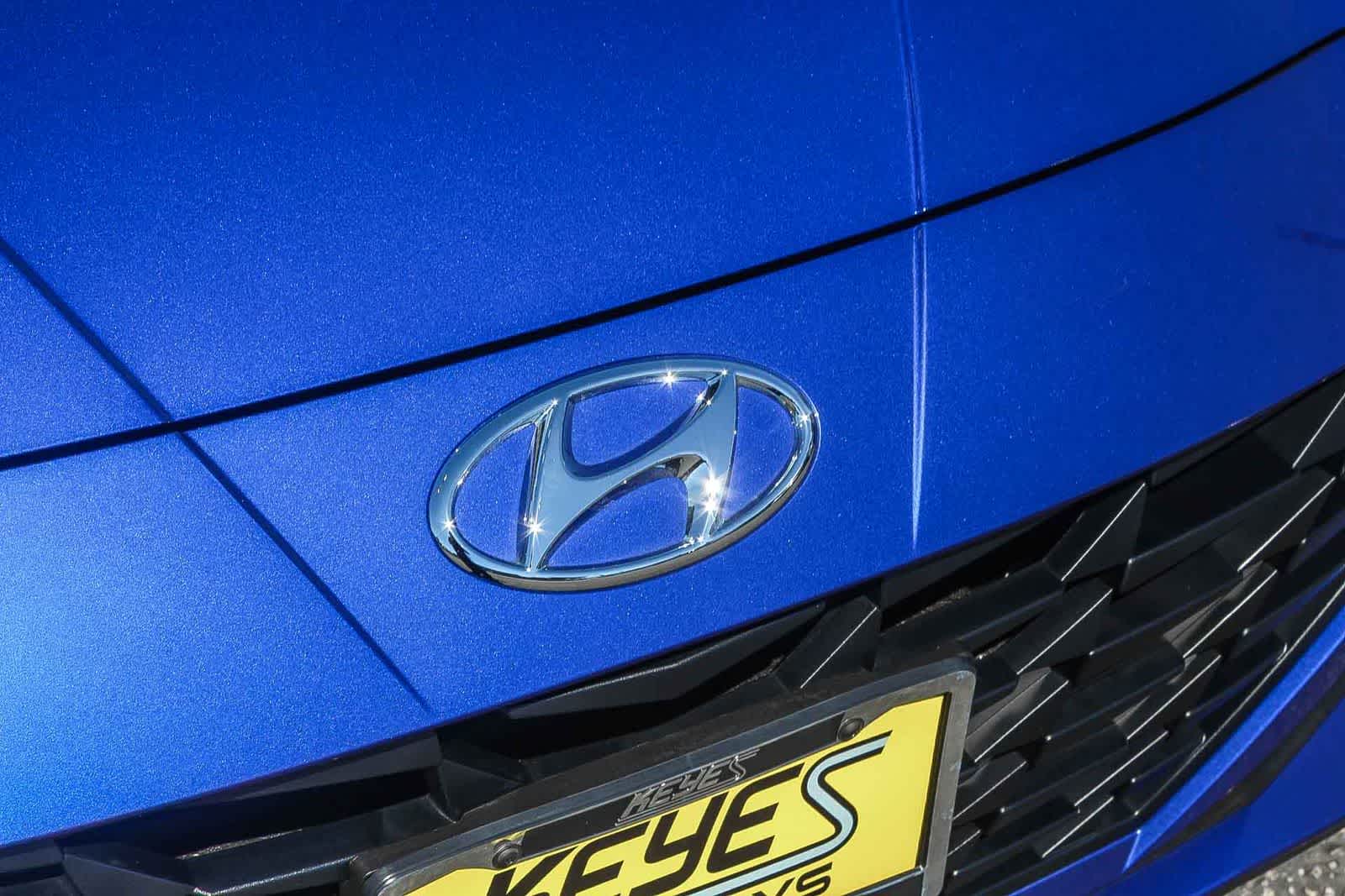 Thumbnail: 2023 Hyundai Elantra - 14